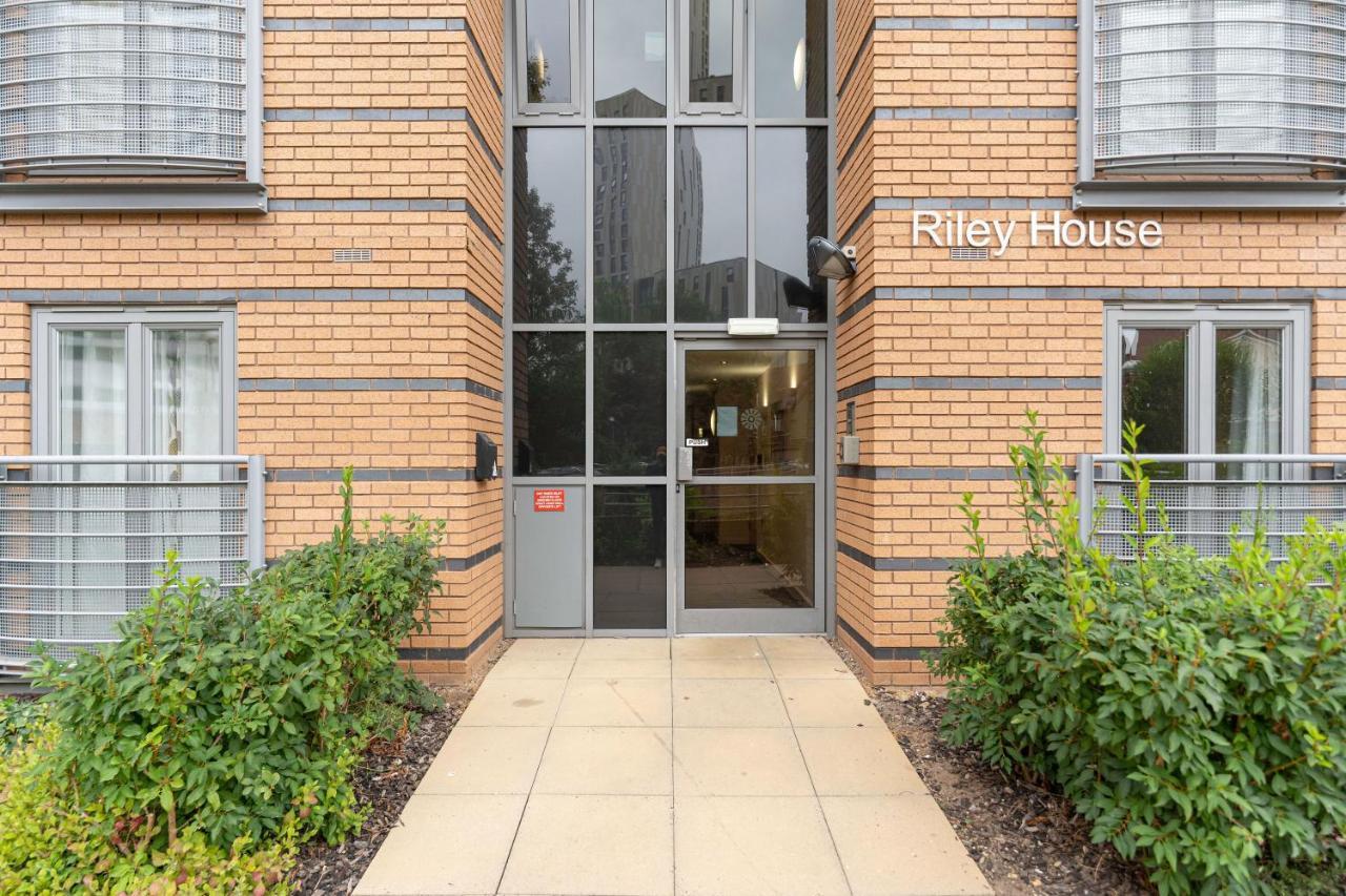 Riley House Spacious City Apartment Coventry Exterior foto